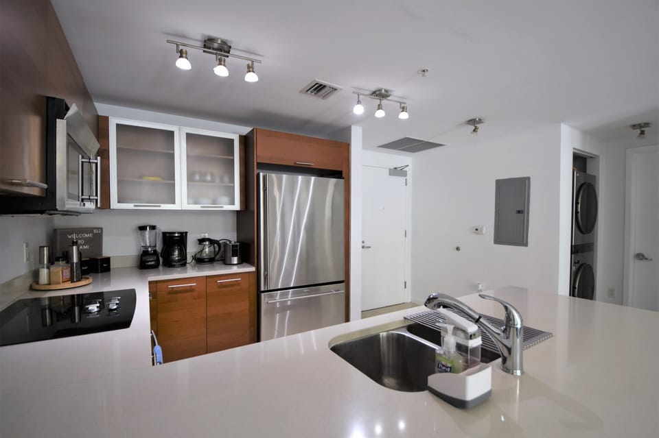 Comfort Apartment | Private kitchen | Full-size fridge, microwave, oven, stovetop
