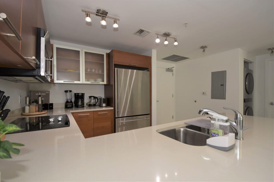 Comfort Apartment | Private kitchen | Full-size fridge, microwave, oven, stovetop