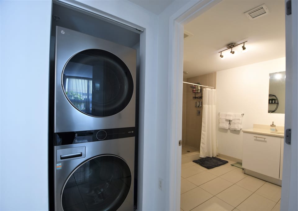 Lovely apt in the heart Midtown Apartment in Miami