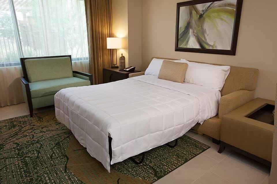 Luxury Condo, 1 King Bed with Sofa bed, Non Smoking, Resort View | Individually furnished, iron/ironing board, free WiFi