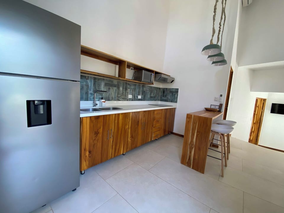 Premium Apartment | Private kitchen | Fridge