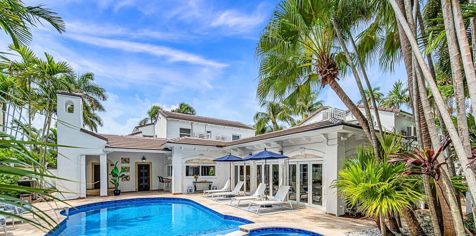 This historic Mediterranean-style coastal villa, nestled in the isles of Fort Lauderdale, is walking distance from the beach.