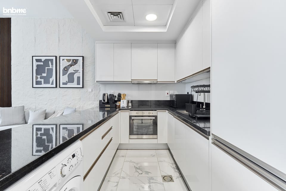 Luxury Apartment | Private kitchen | Fridge, microwave, oven, stovetop