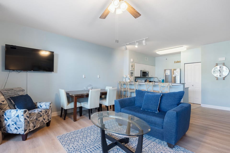 Living Room & Dining Area