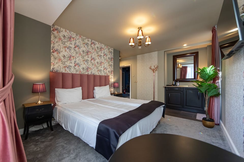 Superior Double or Twin Room | In-room safe, individually decorated, individually furnished, desk