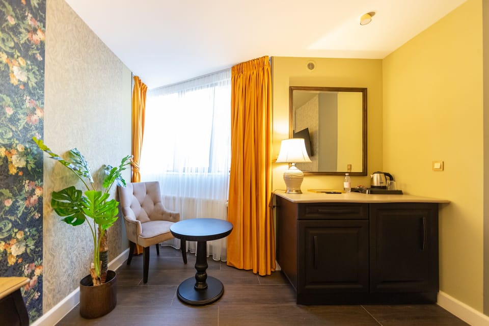Standard Double or Twin Room | In-room safe, individually decorated, individually furnished, desk