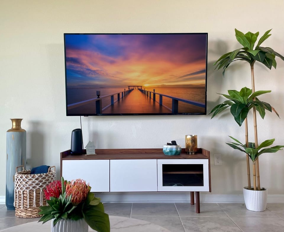 Fast Wi-Fi and Smart TVs
