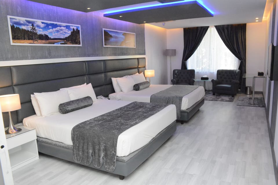 Family Suite | Premium bedding, minibar, individually furnished, desk