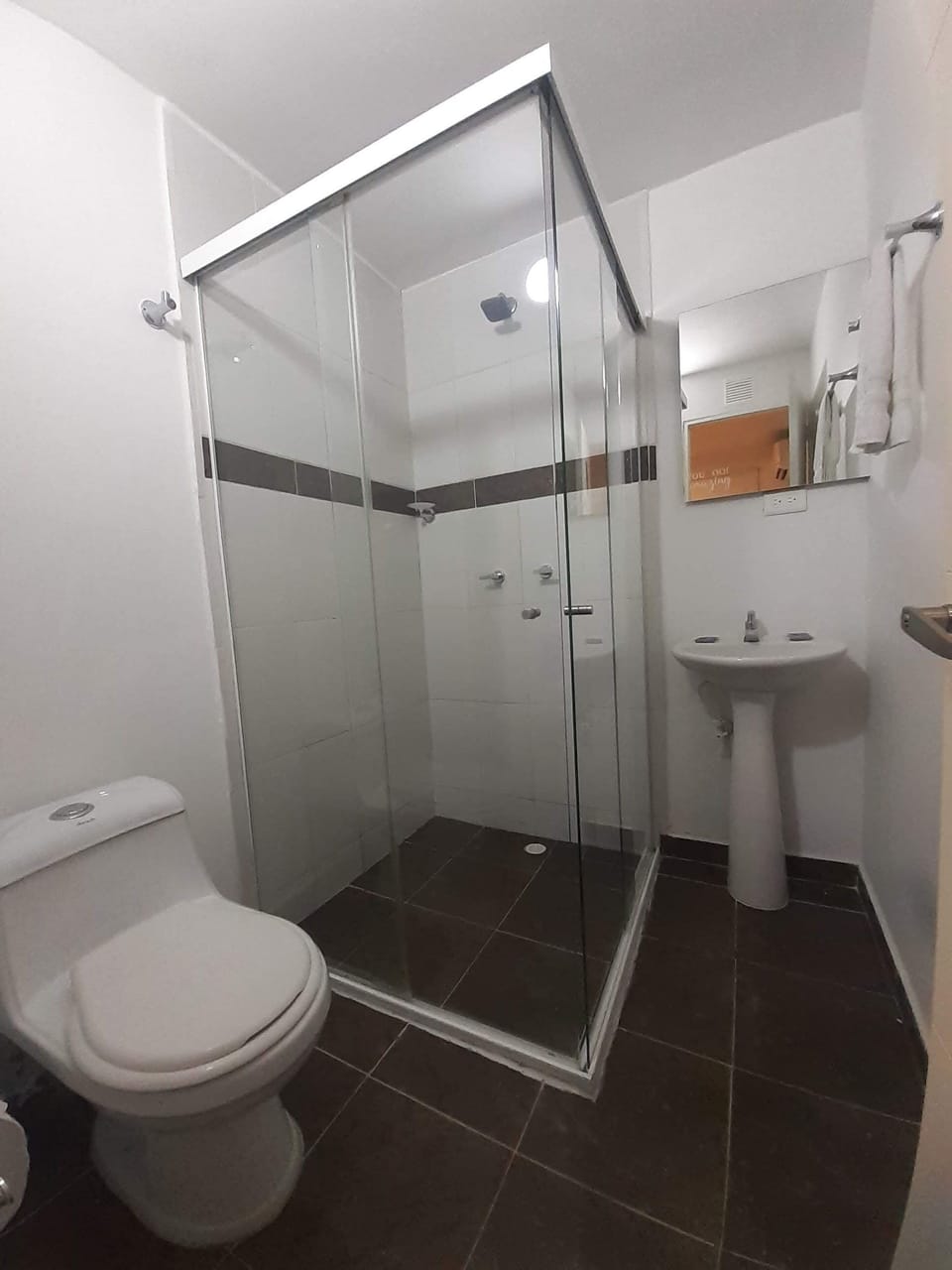 Economy Double Room | Bathroom