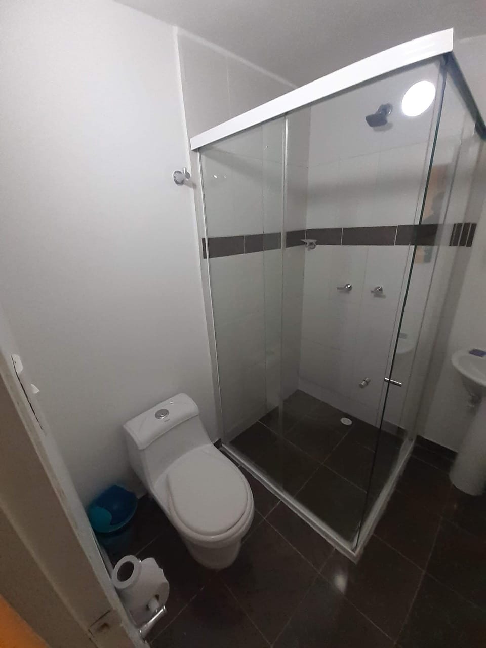 Economy Double Room | Bathroom