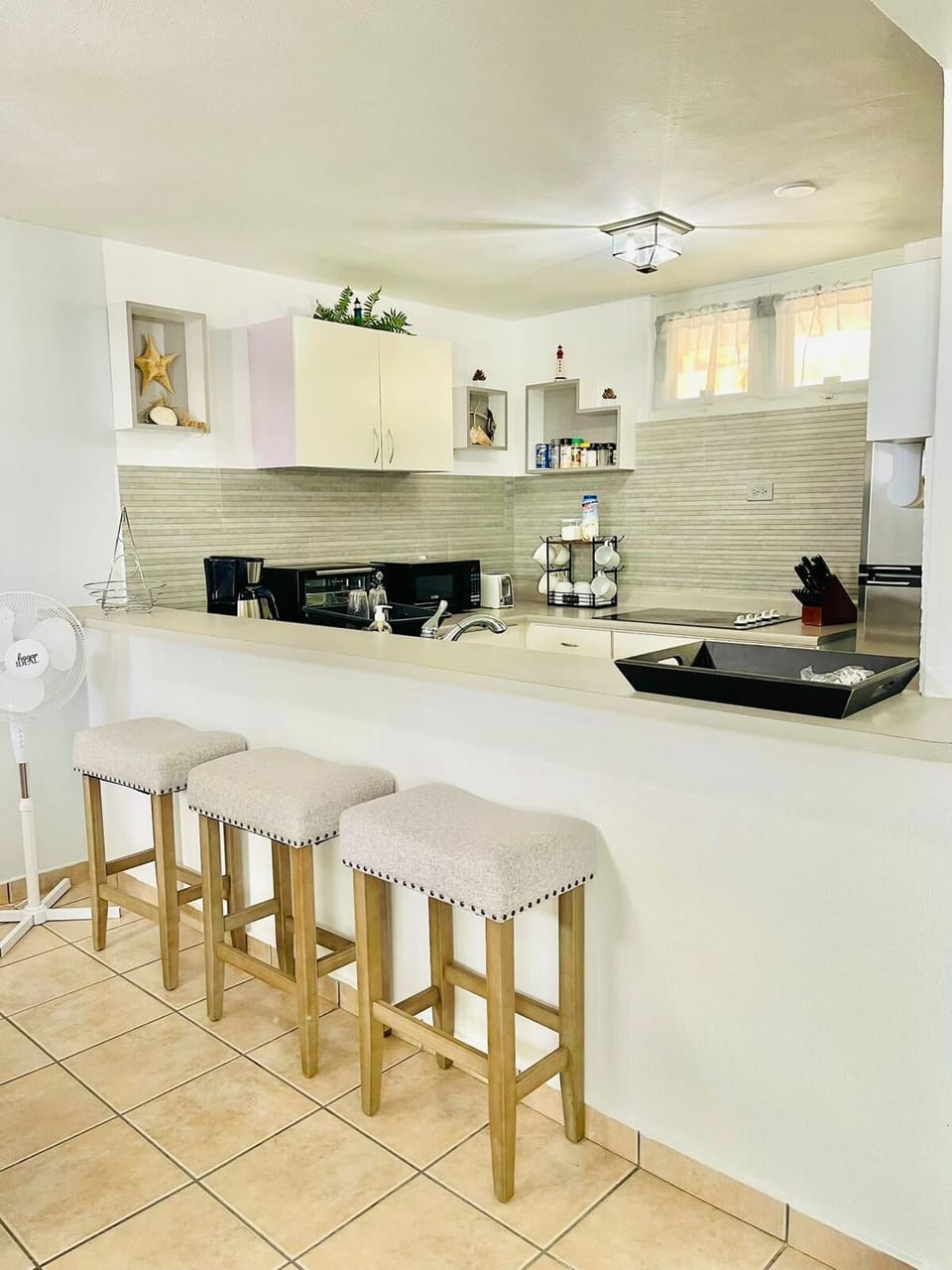 Kitchen hightop seating