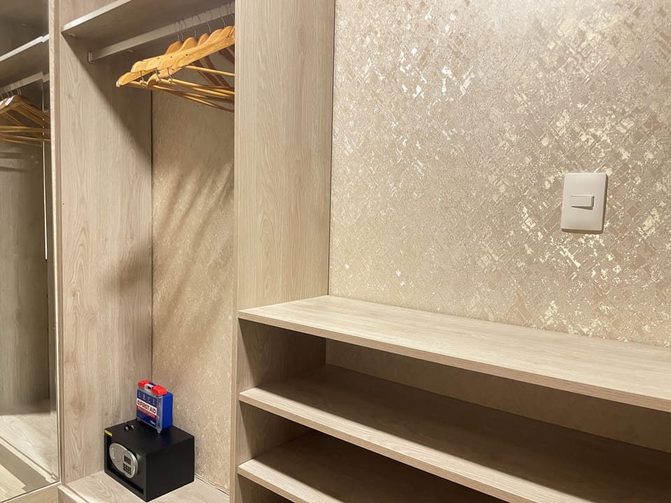 Walk in closet