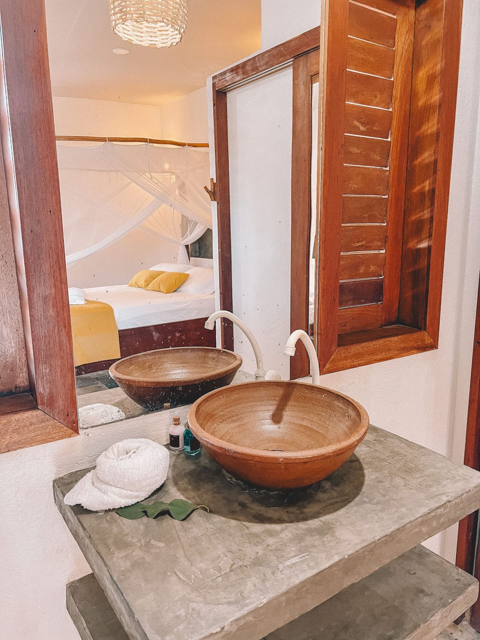 Deluxe Suite, 1 Queen Bed with Sofa bed, Patio, Garden View | Bathroom | Free toiletries, hair dryer