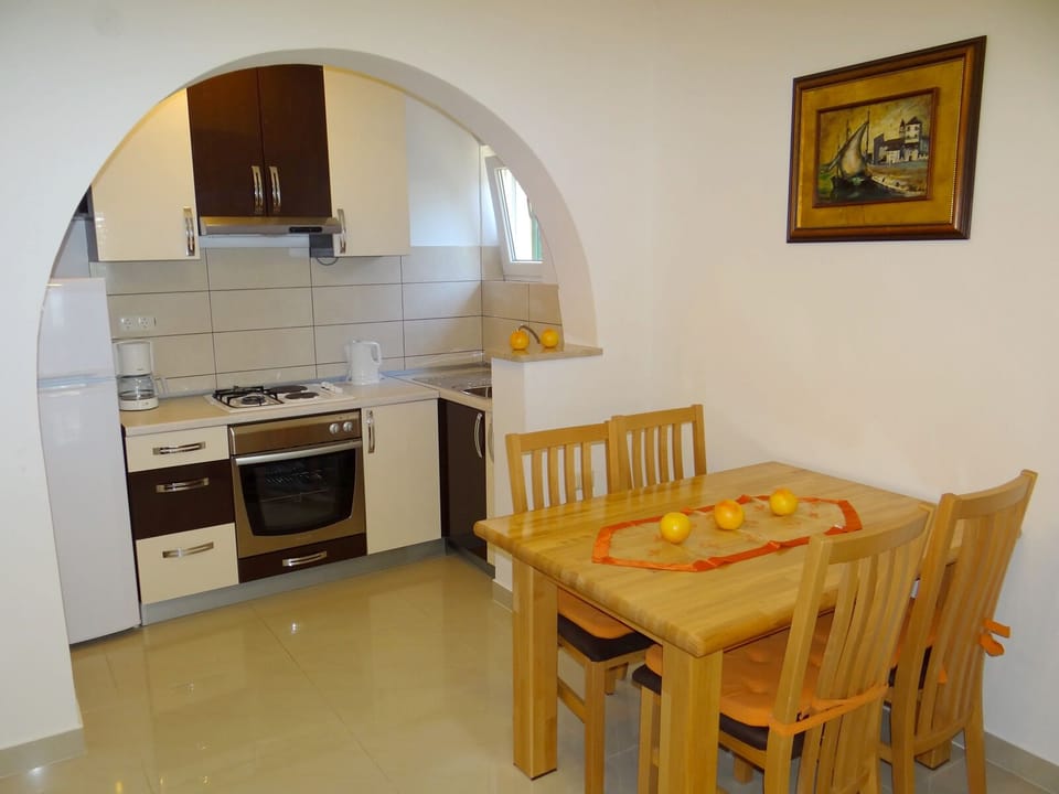 Kitchen and dining area