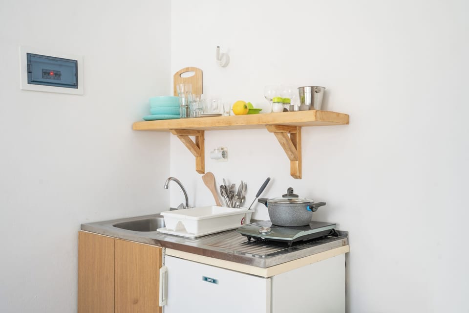 Traditional Triple Room, Lanai, Sea View | Private kitchen | Fridge, stovetop, cookware/dishes/utensils