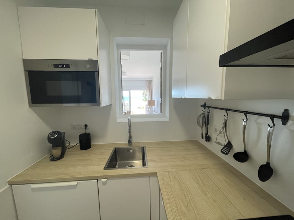 Charming renovated apartment on the coastline with pool. Top location!  Apartment in Sitio de Calahonda