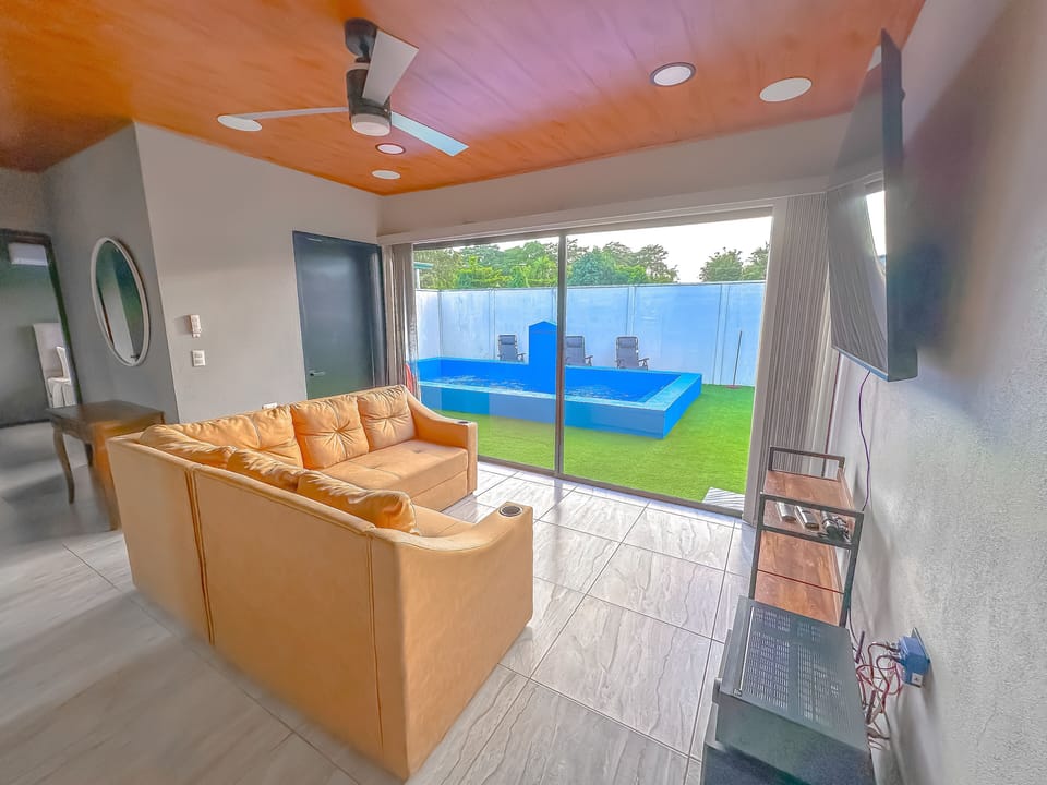 House | Living area | Flat-screen TV
