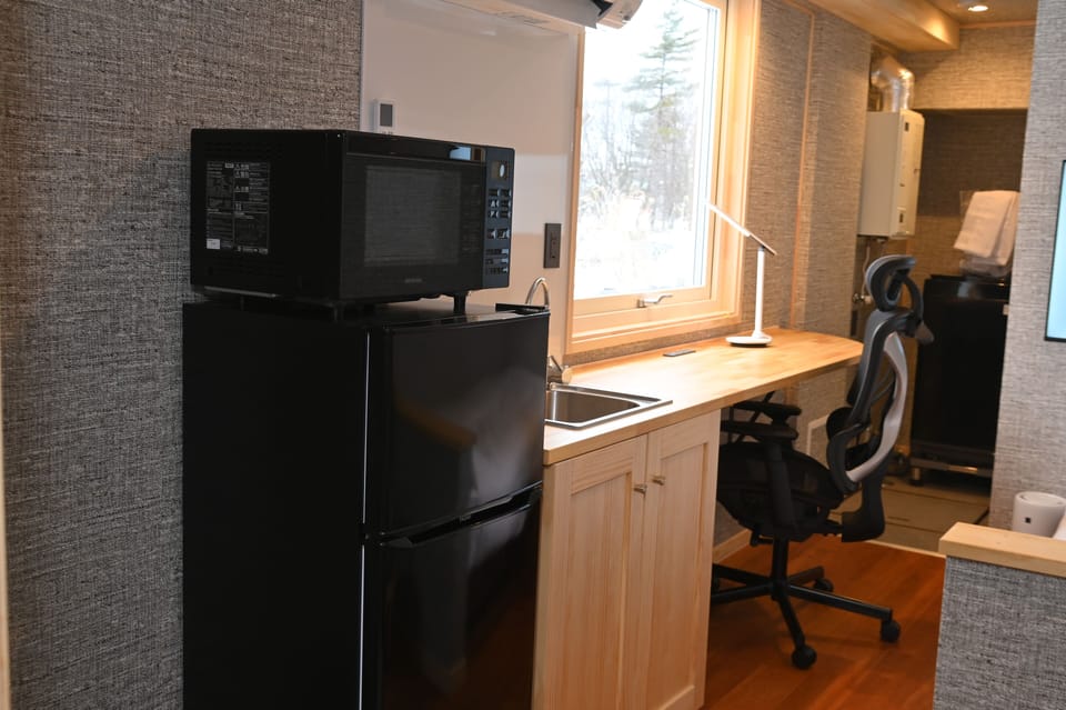 Comfort Single Room | Mini-refrigerator