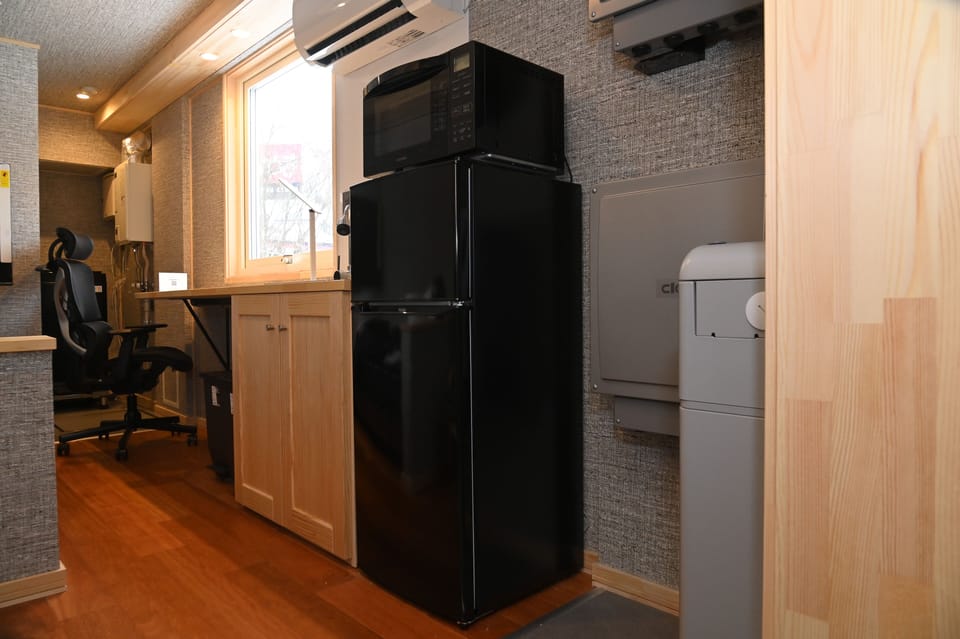Comfort Single Room | Mini-refrigerator