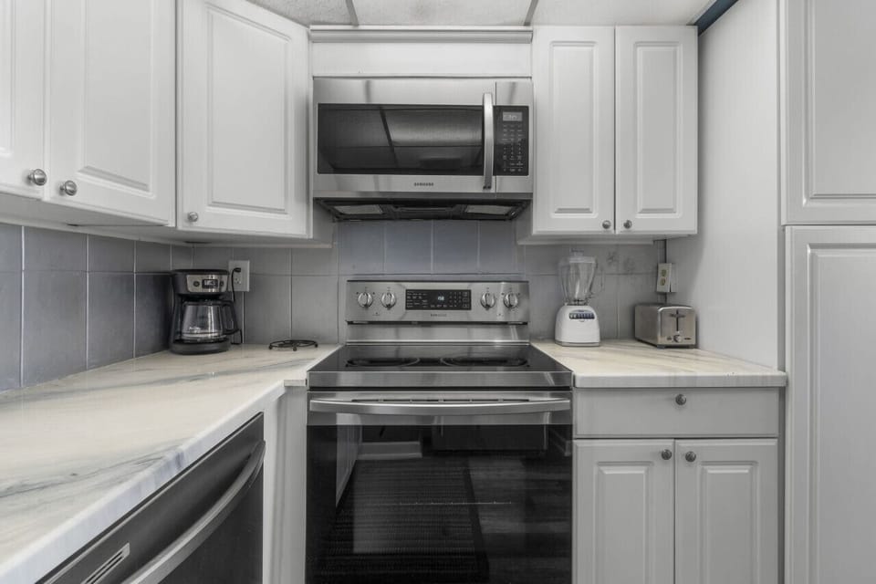 Well Equipped Kitchen!