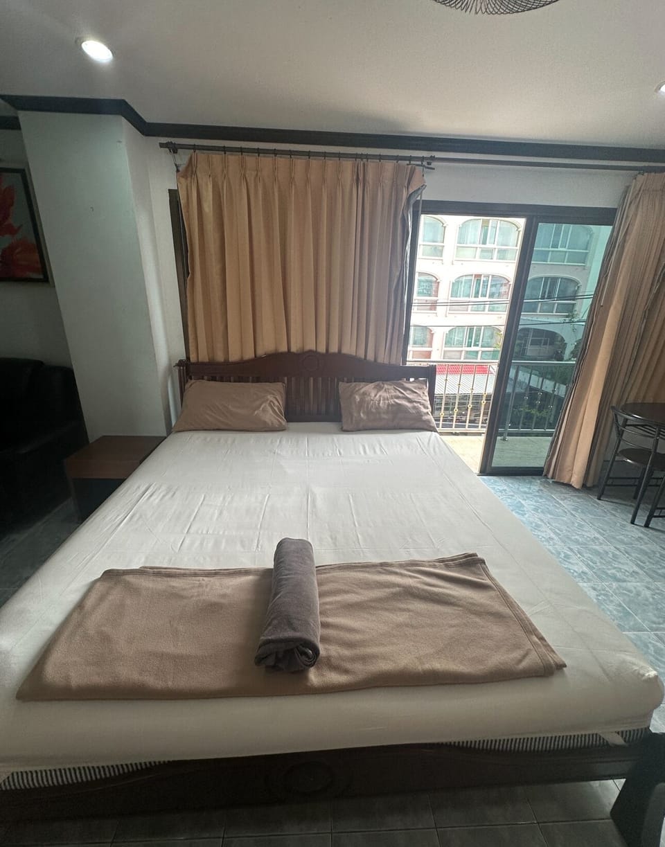 Superior Double Room, 1 Bedroom, Smoking, Mountain View | Soundproofing, free WiFi