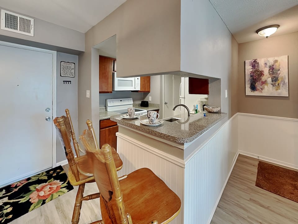 Condo (1 Bedroom) | Property amenity
