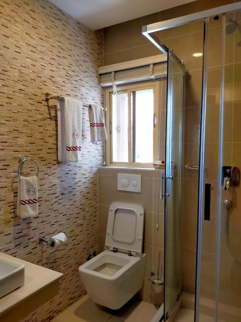 Classic Single Room | Bathroom | Hair dryer, bathrobes