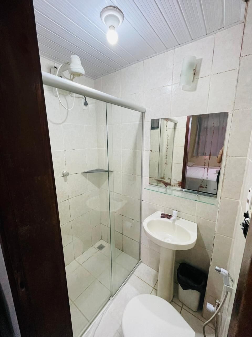 Free toiletries, towels