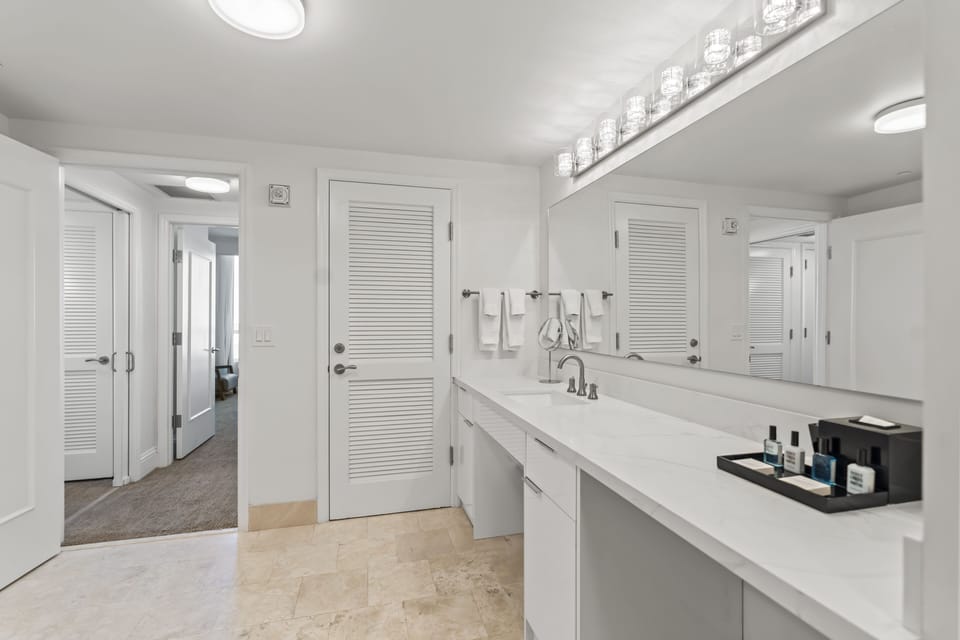 Fontain Miami Beach - Bayview Condo - We Host Apartment in Miami Beach