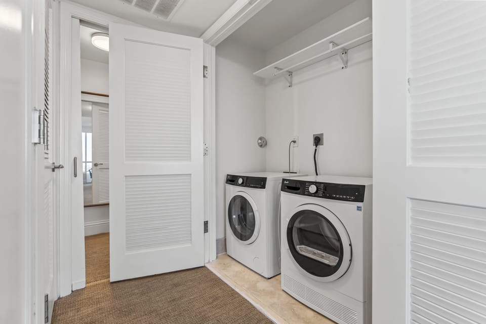 Fontain Miami Beach - Bayview Condo - We Host Apartment in Miami Beach