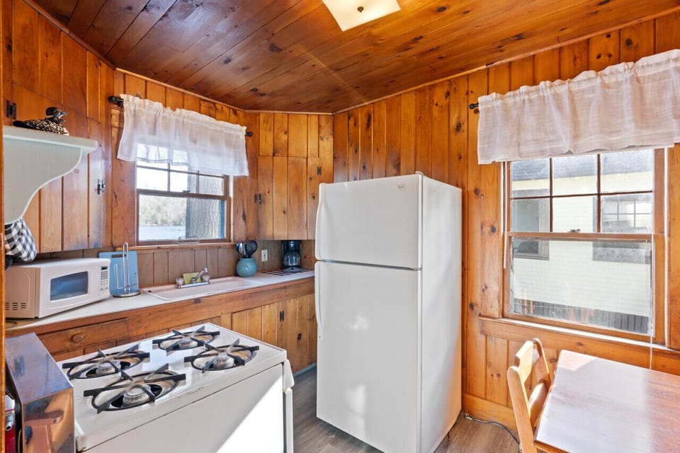 Cook, gather, and make memories in this bright and cheerful kitchen space.