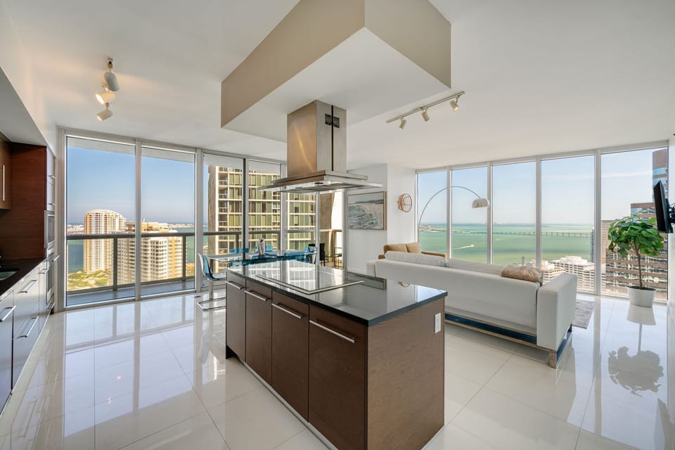 Enjoy the luxury of space in our expansive and fully equipped kitchen!