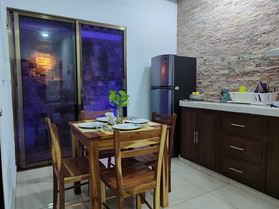 Family Apartment, 1 Bedroom | Private kitchen
