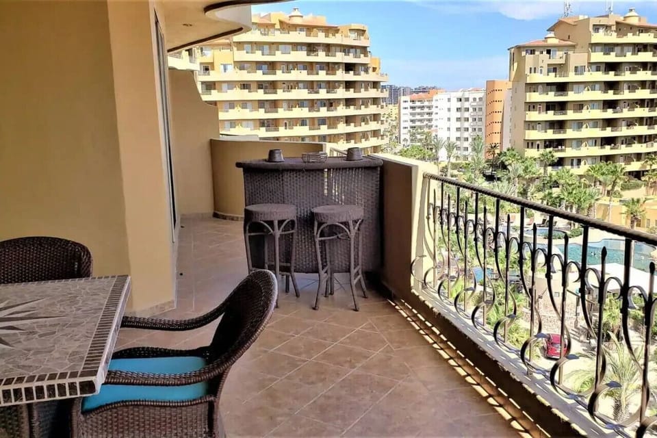 Extended Corner Unit Balcony