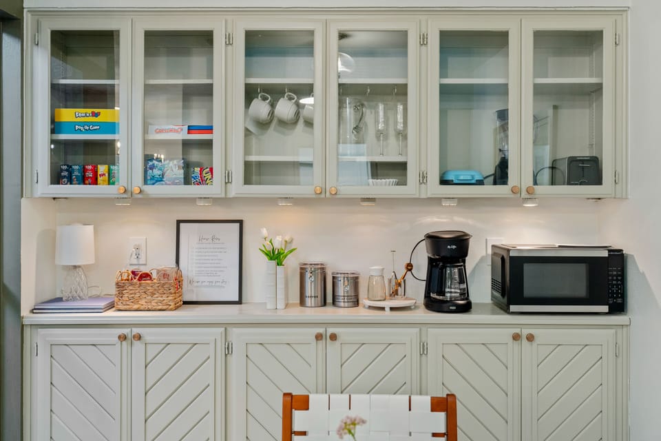 Breakfast nook