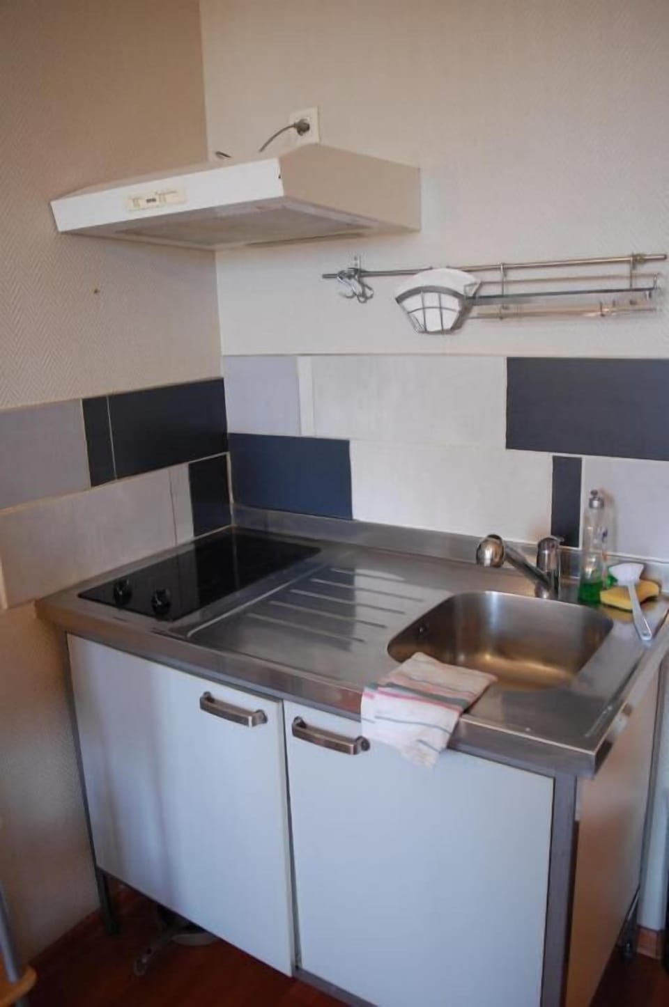 Mini-fridge, microwave, stovetop, electric kettle