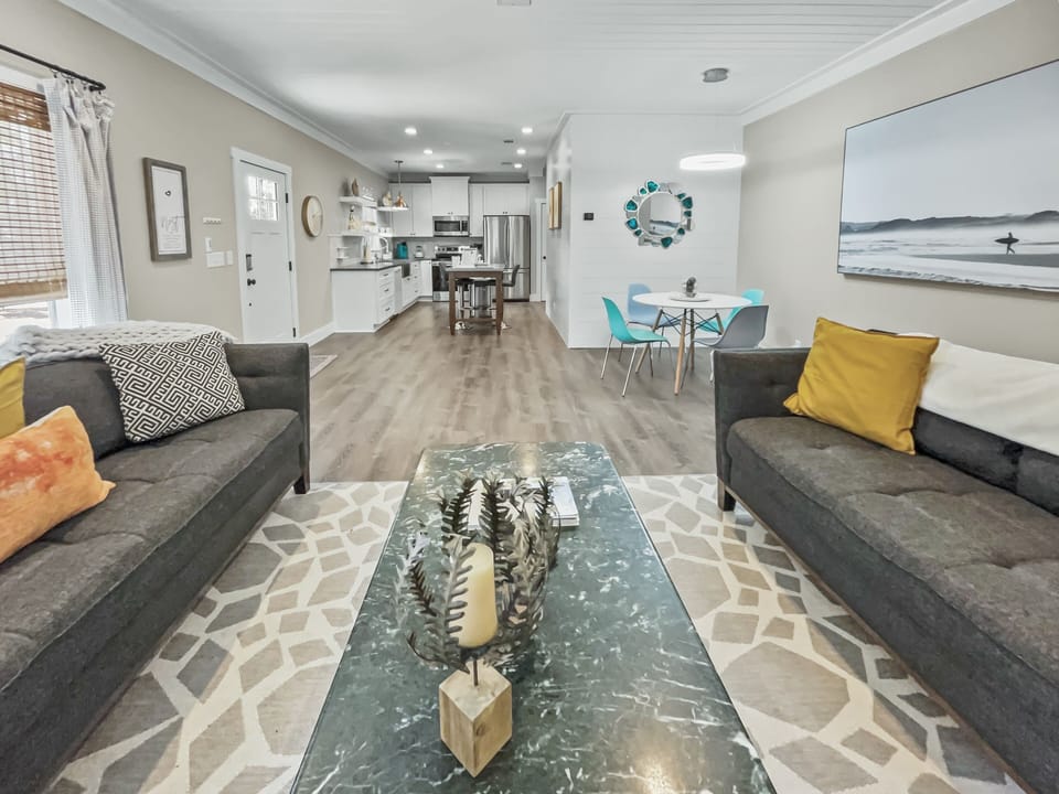 House, 2 Bedrooms | Living area | Smart TV