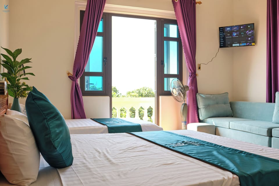 Traditional Triple Room, Balcony | In-room safe, individually furnished, desk, free WiFi