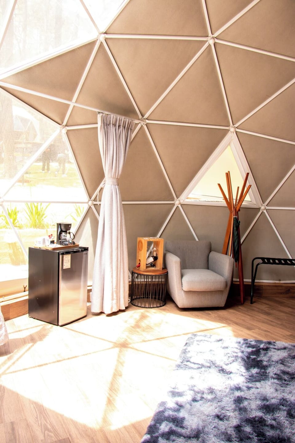 Deluxe Cabin, 1 King Bed (Domo XL) | Premium bedding, down comforters, individually decorated