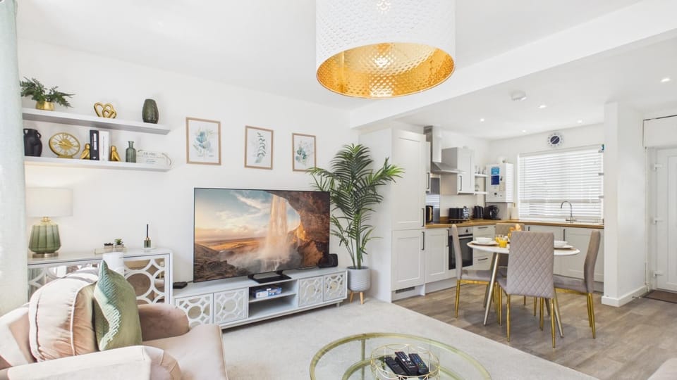 Luxurious Apartment Charlton Mews - 2 Bed - Tenby (29272)