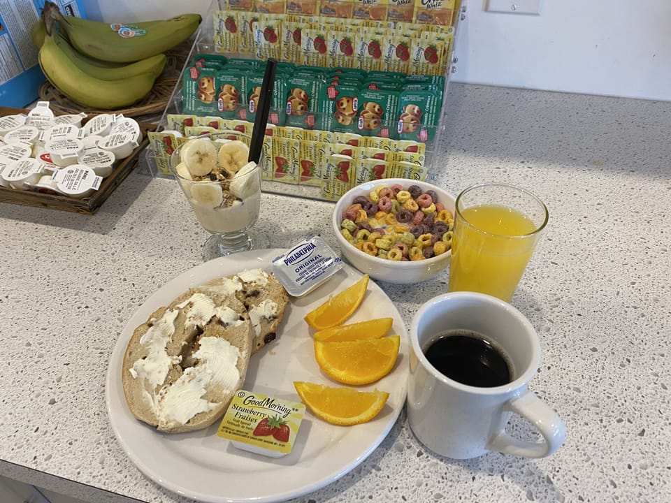 Free daily continental breakfast