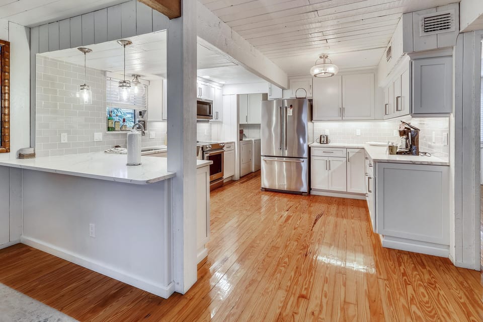 House, Multiple Beds (Paradiso Al Mare Beach House) | Private kitchen | Oven, toaster