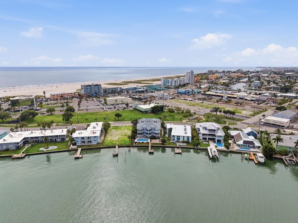 Condo, 1 King Bed with Sofa bed (Amadeus 3) | Aerial view