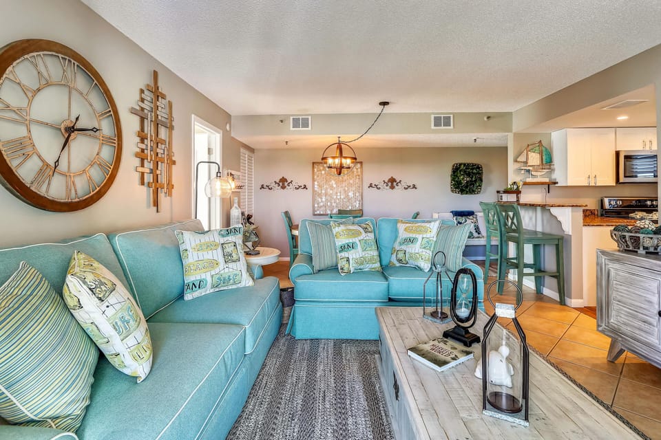 Condo, 1 King Bed with Sofa bed (Caprice 401) | Living area | TV