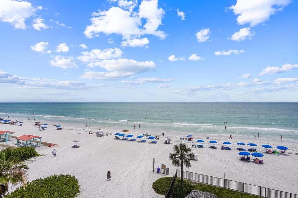 Emerald Isle 401 - Premier Apartment in North Redington Beach