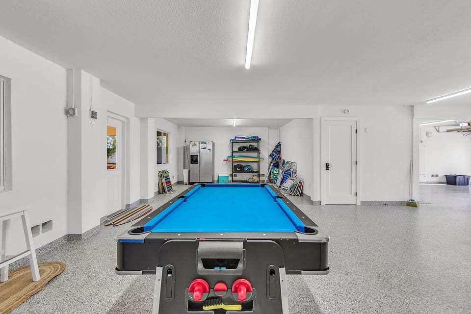 House, Multiple Beds (Hidden Treasure Beach House) | Game room