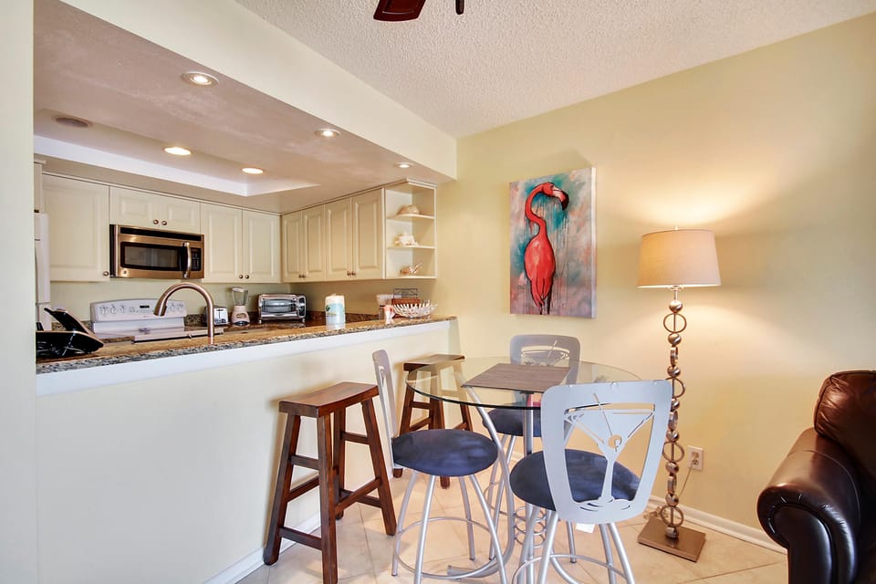 Condo, 1 King Bed (Land's End 1-304 Bay Front - Premier) | Dining