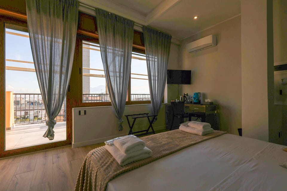 Luxury Double Room, City View | Frette Italian sheets, premium bedding, down comforters, free minibar