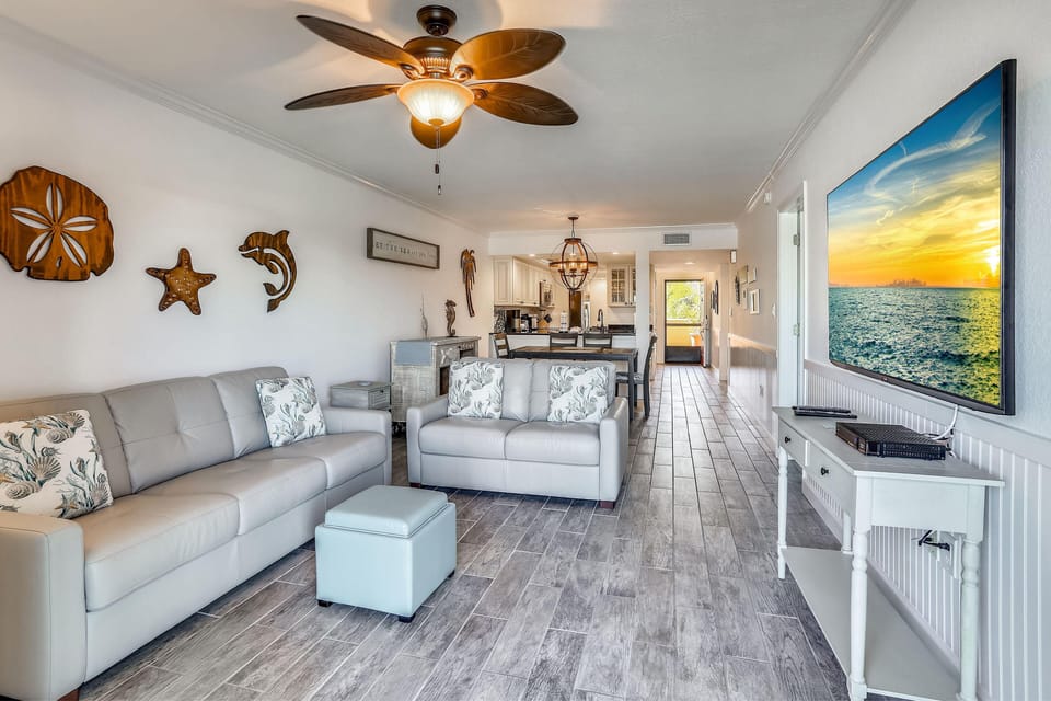 Condo, 1 King Bed (Land's End 3-203 Bay Front - Premier) | Living area | TV