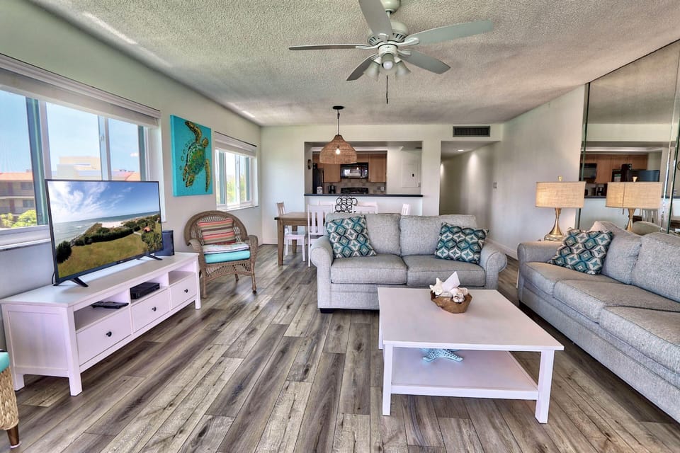 Condo, Multiple Beds (Land's End 4-406 Bay Front) | Living area | TV